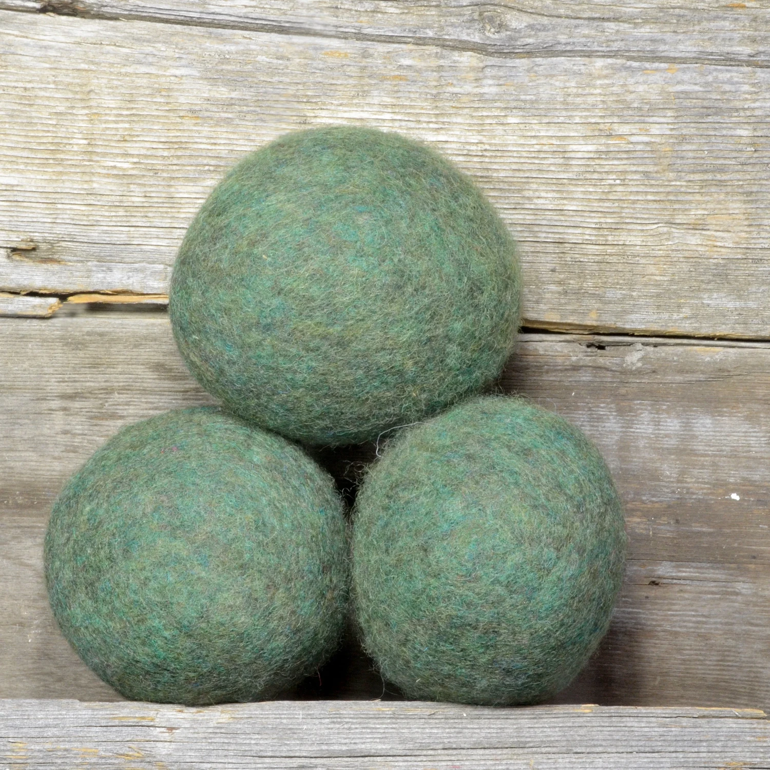 Solid Colour Dryer Ball - Greenbriar Market + Refillery