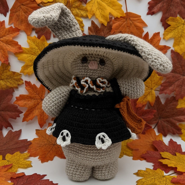 Toadstool Plushie - Greenbriar Market + Refillery