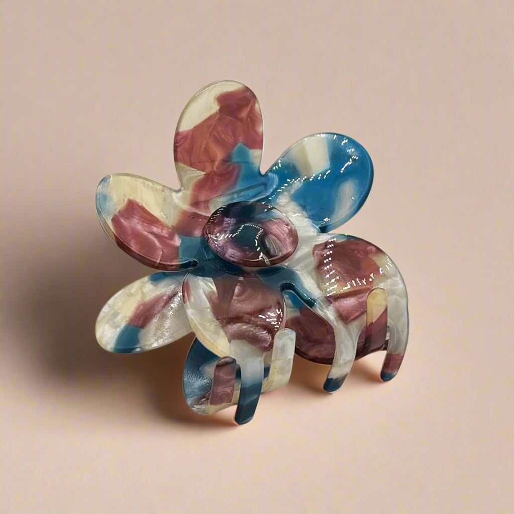 Susan | Daisy Hair Clip - Greenbriar Market + Refillery