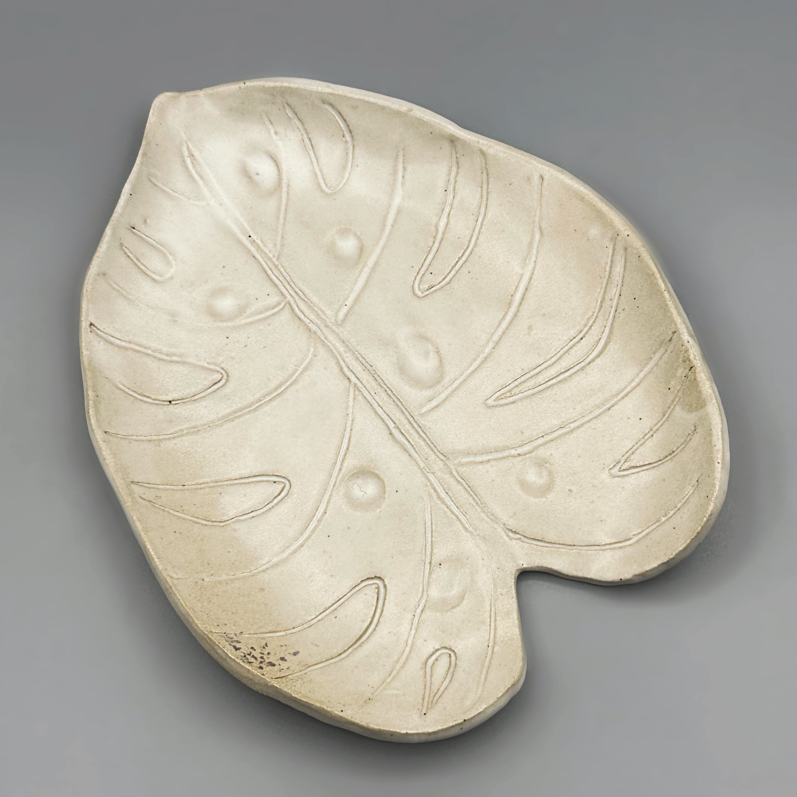 Monstera Leaf Dish - Greenbriar Market + Refillery