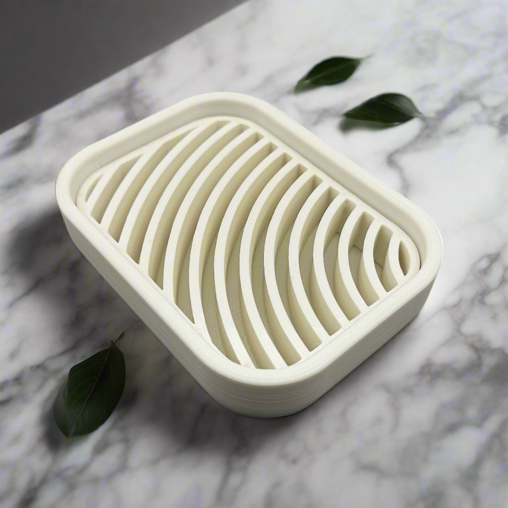 The Rogerie Rectangular Soap Dish Frost