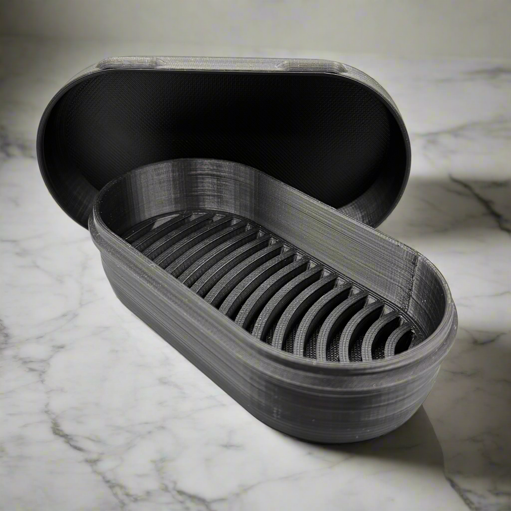 The Rogerie Double Bar Travel Case Round Volcanic Hill