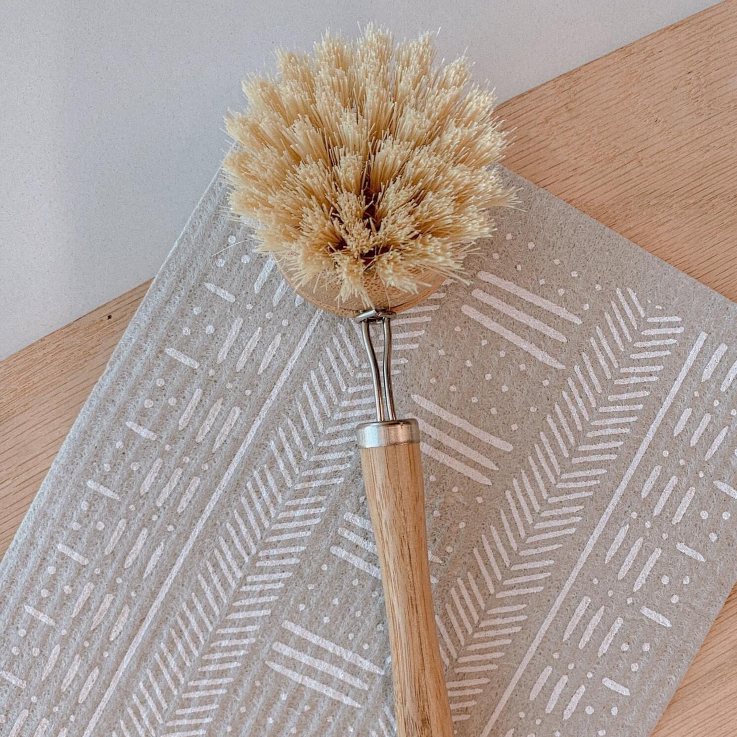 Casa Agave™ Long Handled Dish Brush - Greenbriar Market + Refillery